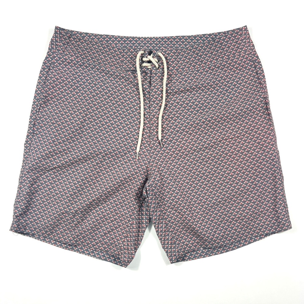 Faherty Classic Boardshort Size 32 7" Geo Pyramid Indigo Beach Vacation Swim GUC